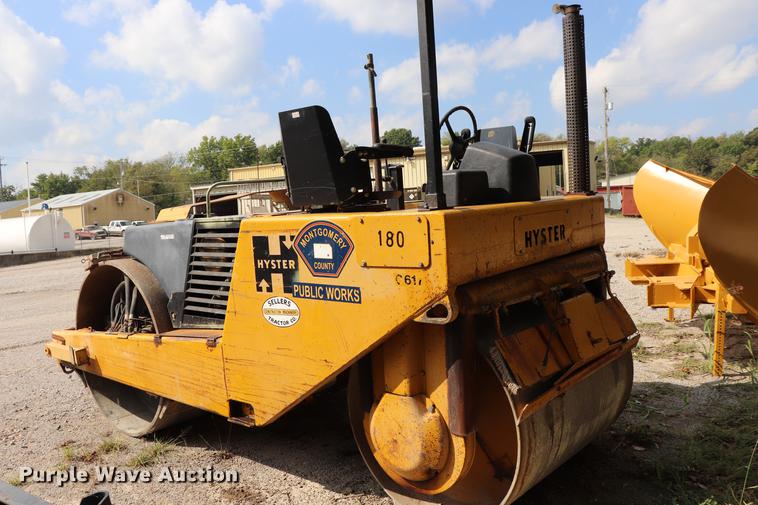 image for item ED9549 Hyster double drum roller