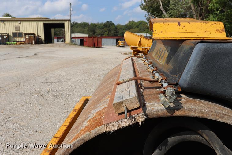 image for item ED9549 Hyster double drum roller