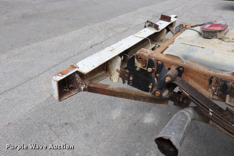 image for item ED9552 1990 Ford F350 pickup truck