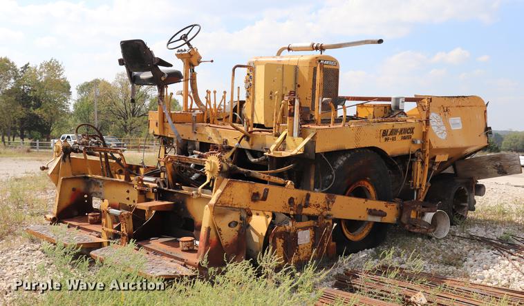 image for item ED9553 1972 Blaw-Knox PF-65 paver