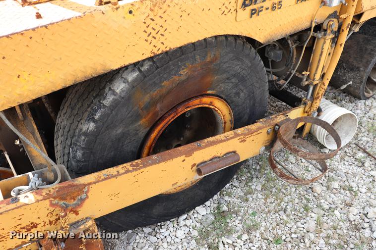 image for item ED9553 1972 Blaw-Knox PF-65 paver