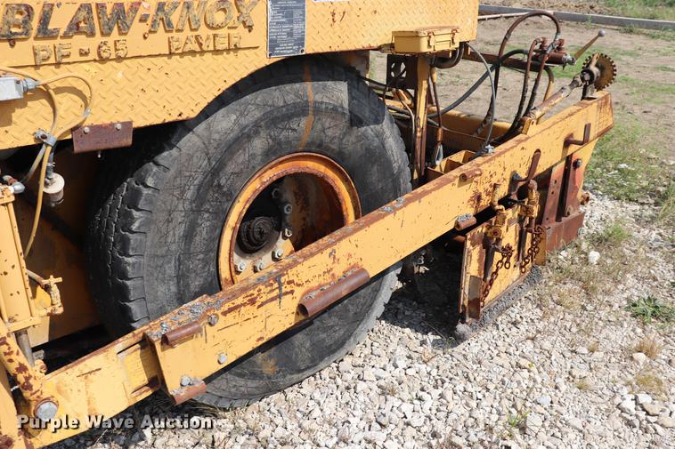 image for item ED9553 1972 Blaw-Knox PF-65 paver