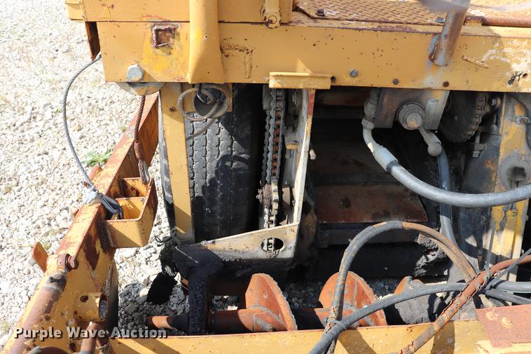 image for item ED9553 1972 Blaw-Knox PF-65 paver