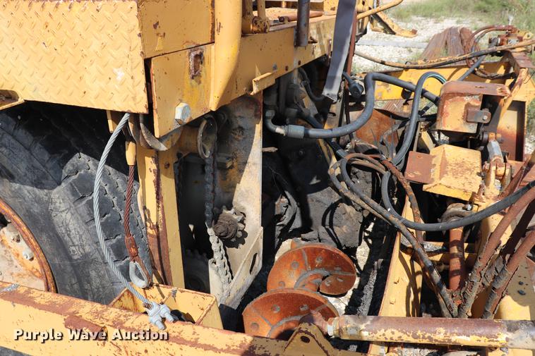 image for item ED9553 1972 Blaw-Knox PF-65 paver