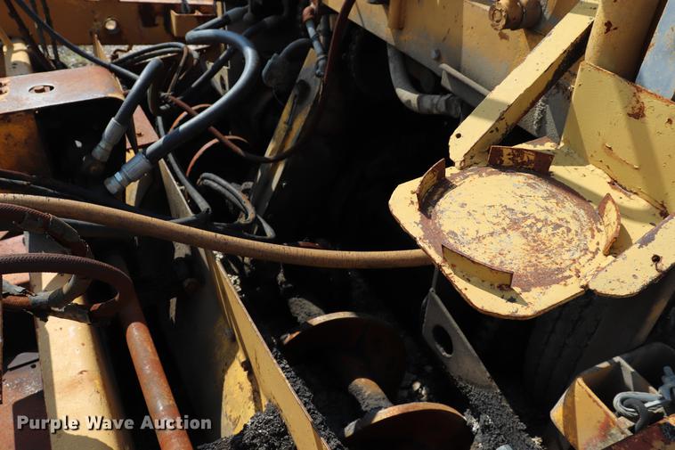 image for item ED9553 1972 Blaw-Knox PF-65 paver