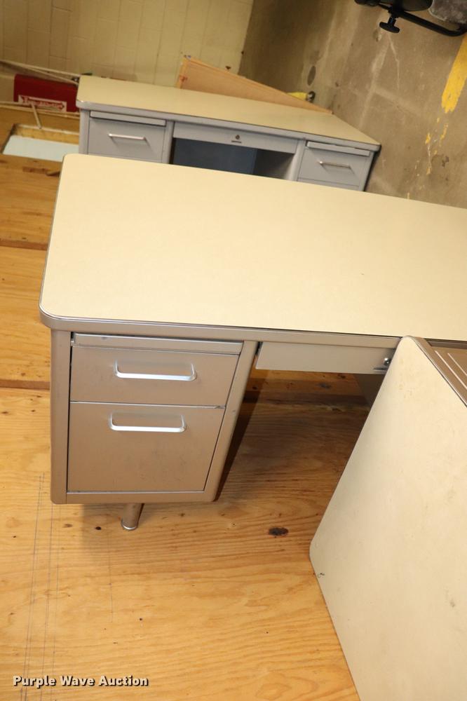 image for item ED9594 (6) desks