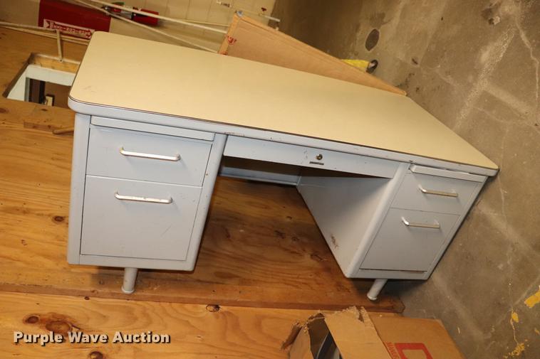 image for item ED9594 (6) desks