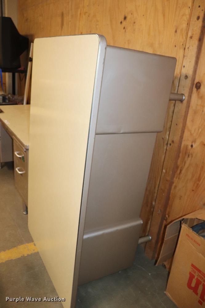 image for item ED9594 (6) desks