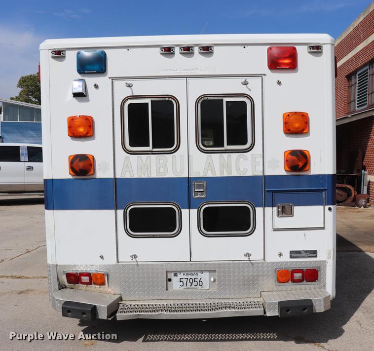 image for item ED9595 1987 Ford Econoline E350 ambulance