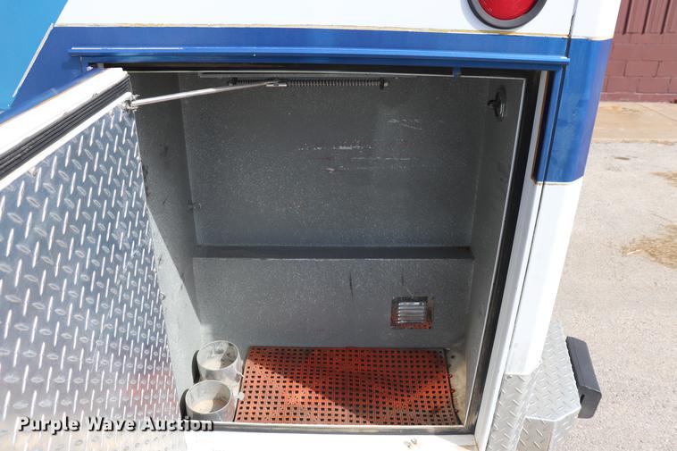 image for item ED9595 1987 Ford Econoline E350 ambulance