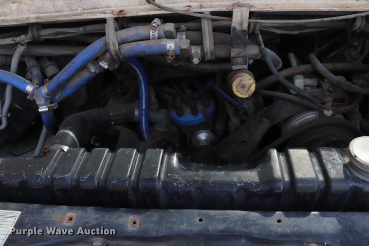 image for item ED9595 1987 Ford Econoline E350 ambulance