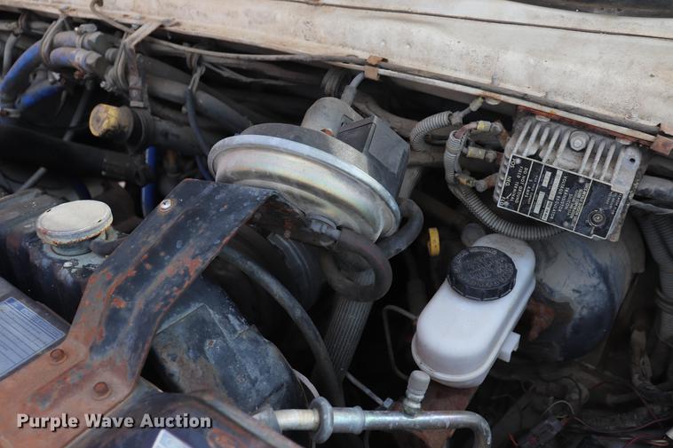 image for item ED9595 1987 Ford Econoline E350 ambulance