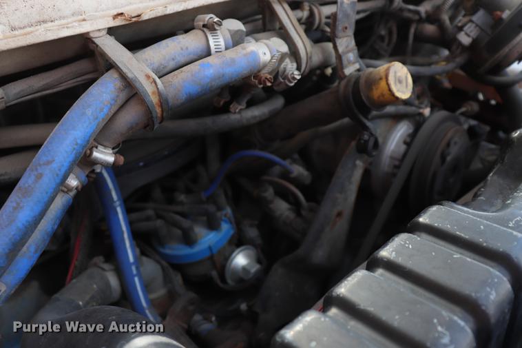 image for item ED9595 1987 Ford Econoline E350 ambulance