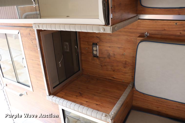 image for item ED9595 1987 Ford Econoline E350 ambulance