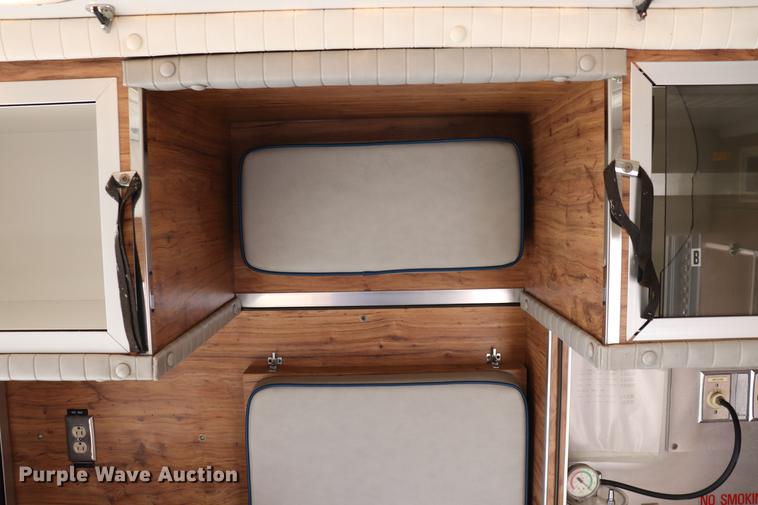 image for item ED9595 1987 Ford Econoline E350 ambulance