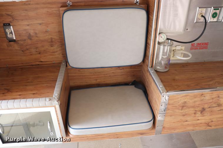 image for item ED9595 1987 Ford Econoline E350 ambulance