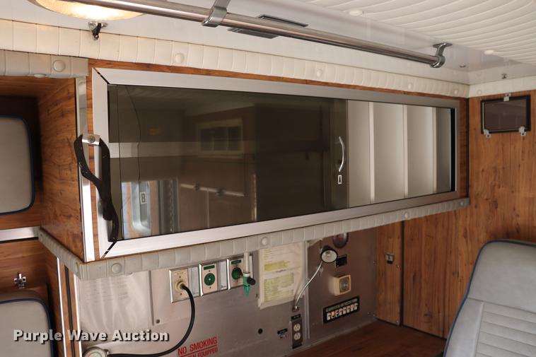 image for item ED9595 1987 Ford Econoline E350 ambulance