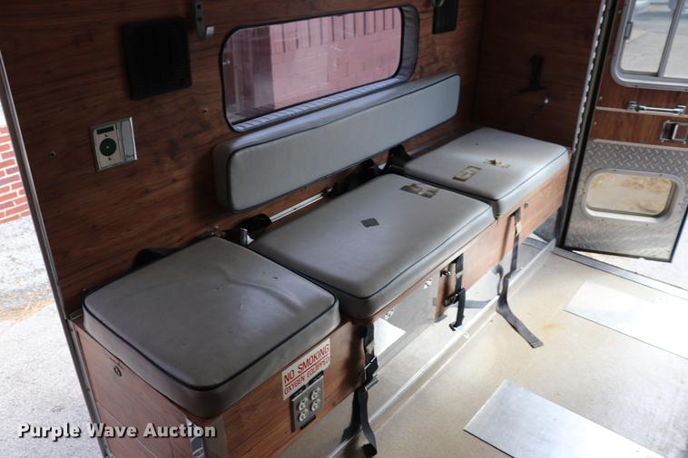 image for item ED9595 1987 Ford Econoline E350 ambulance