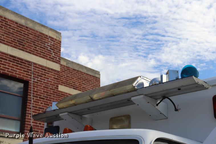 image for item ED9595 1987 Ford Econoline E350 ambulance