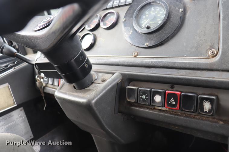 image for item ED9597 1985 Prevost coach bus