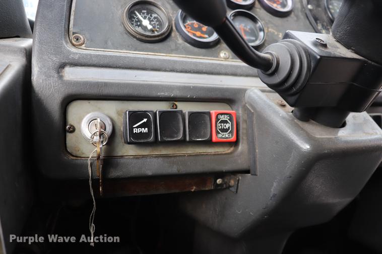 image for item ED9597 1985 Prevost coach bus