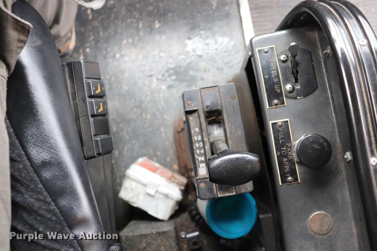 image for item ED9597 1985 Prevost coach bus