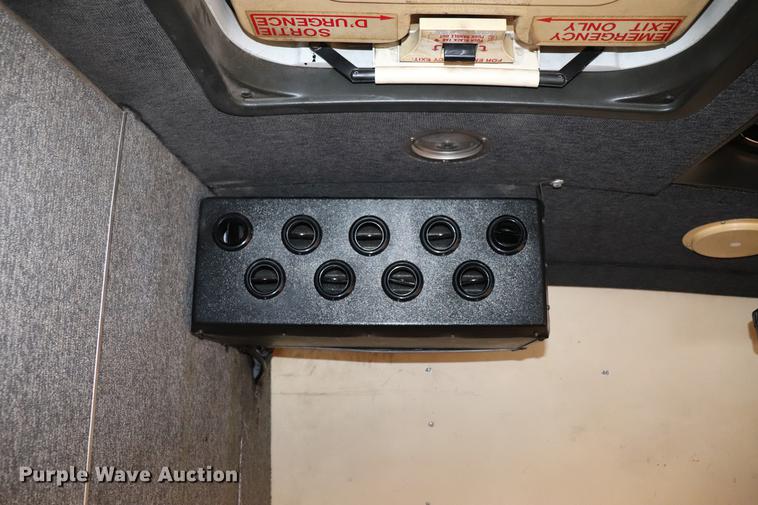 image for item ED9597 1985 Prevost coach bus