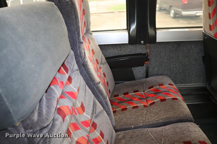 image for item ED9597 1985 Prevost coach bus