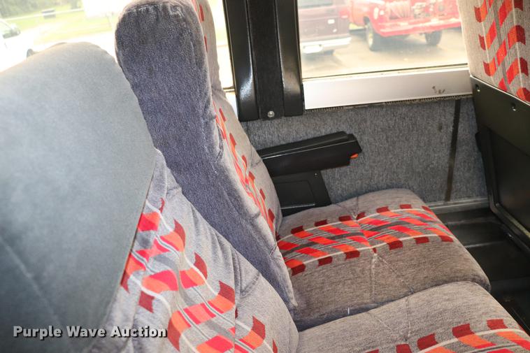 image for item ED9597 1985 Prevost coach bus