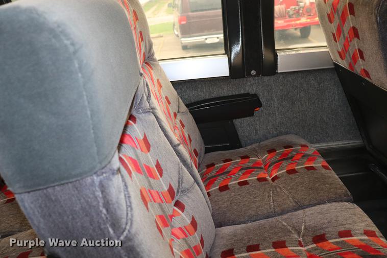 image for item ED9597 1985 Prevost coach bus