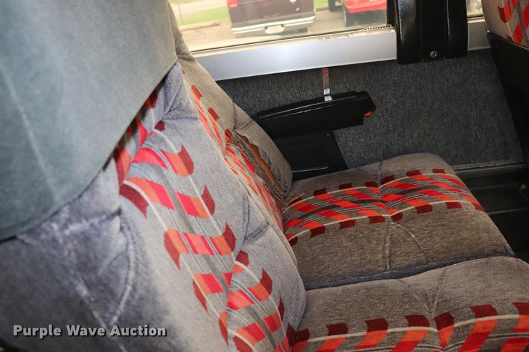 image for item ED9597 1985 Prevost coach bus