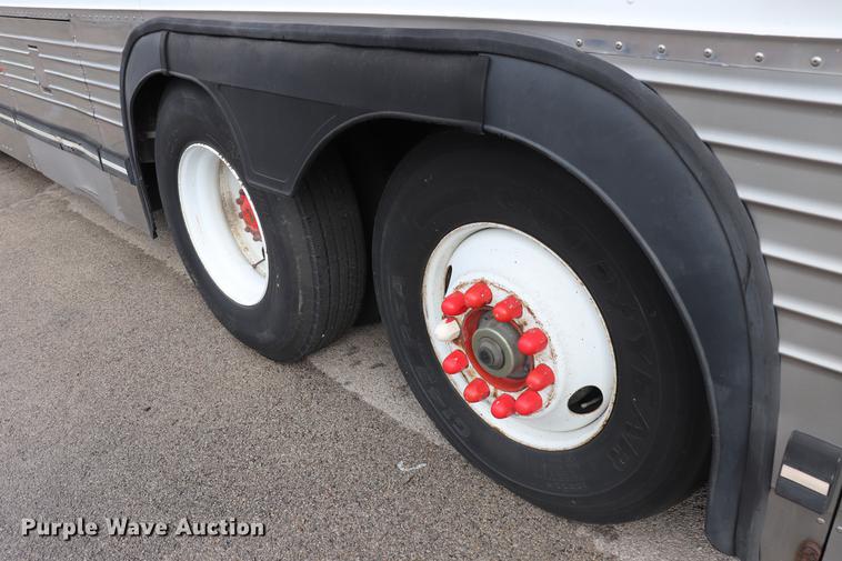 image for item ED9597 1985 Prevost coach bus