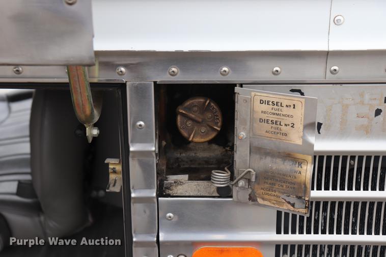 image for item ED9597 1985 Prevost coach bus