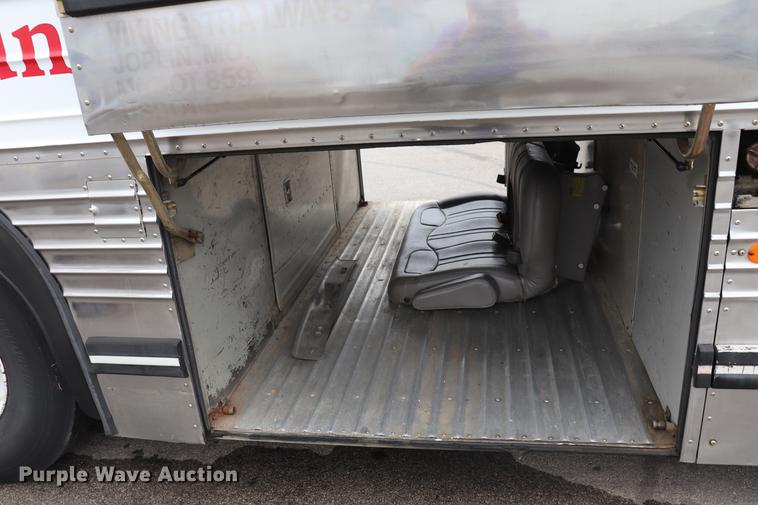 image for item ED9597 1985 Prevost coach bus