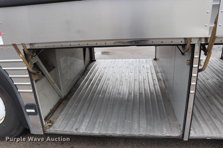 image for item ED9597 1985 Prevost coach bus