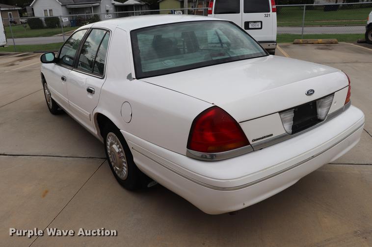image for item ED9598 2000 Ford Crown Victoria