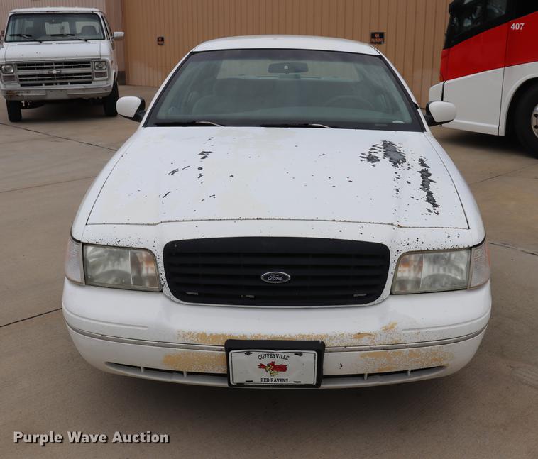 image for item ED9598 2000 Ford Crown Victoria