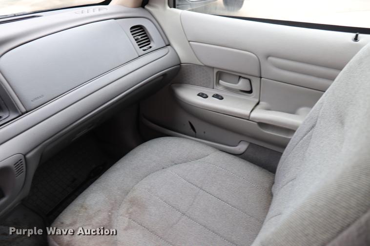 image for item ED9598 2000 Ford Crown Victoria