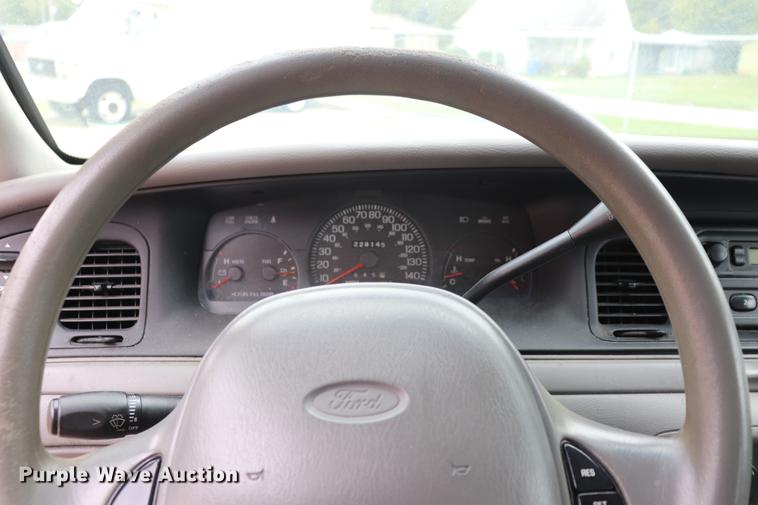 image for item ED9598 2000 Ford Crown Victoria