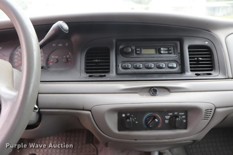image for item ED9598 2000 Ford Crown Victoria