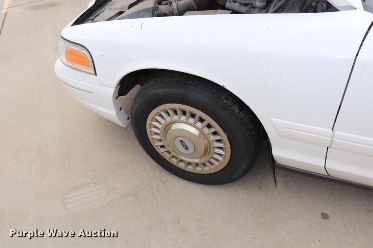 image for item ED9598 2000 Ford Crown Victoria