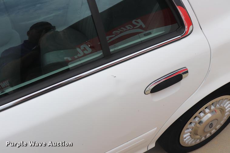 image for item ED9598 2000 Ford Crown Victoria