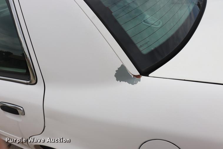 image for item ED9598 2000 Ford Crown Victoria