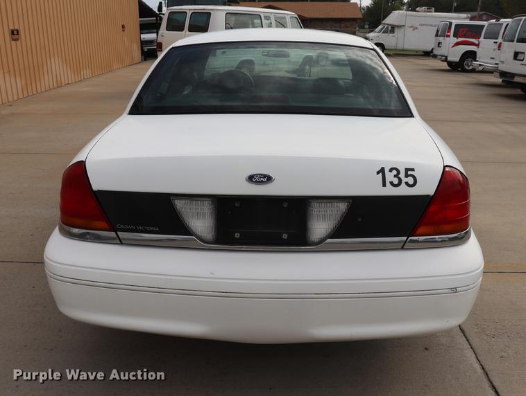 image for item ED9599 1998 Ford Crown Victoria Police Interceptor