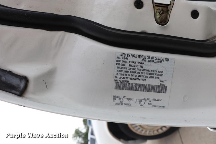 image for item ED9599 1998 Ford Crown Victoria Police Interceptor