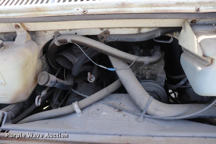 image for item ED9601 1981 Chevrolet 30 box truck