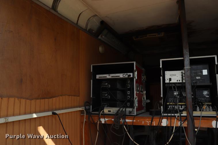 image for item ED9601 1981 Chevrolet 30 box truck