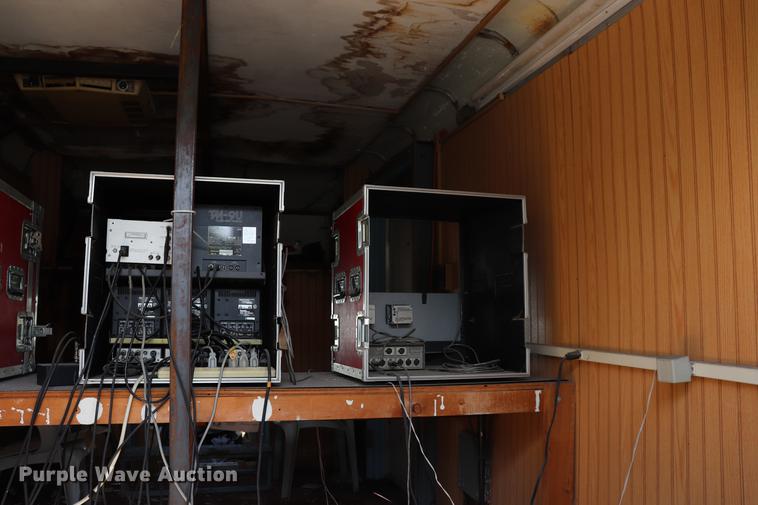 image for item ED9601 1981 Chevrolet 30 box truck