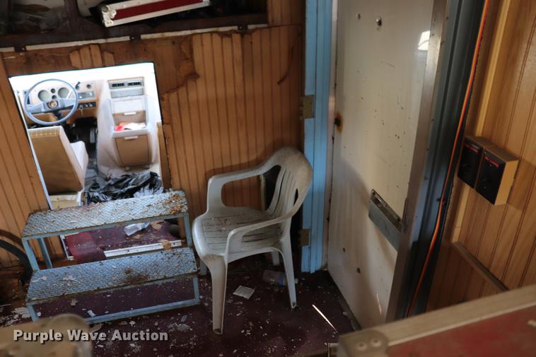 image for item ED9601 1981 Chevrolet 30 box truck