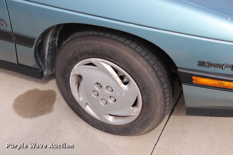 image for item ED9603 1992 Chevrolet Corsica LT